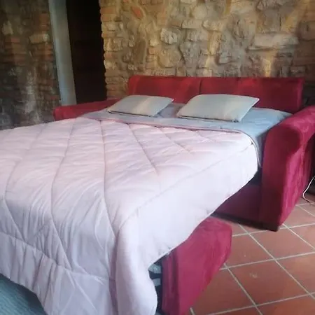 La Bella Vita, Quiet Near Lake Trasimeno * Pucciarelli